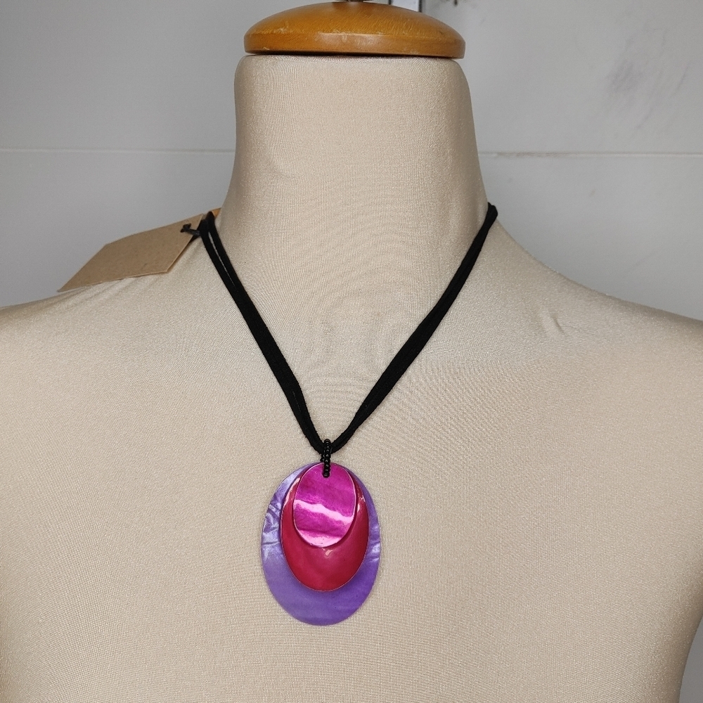 The Earth Collection Philippine necklace with shells
